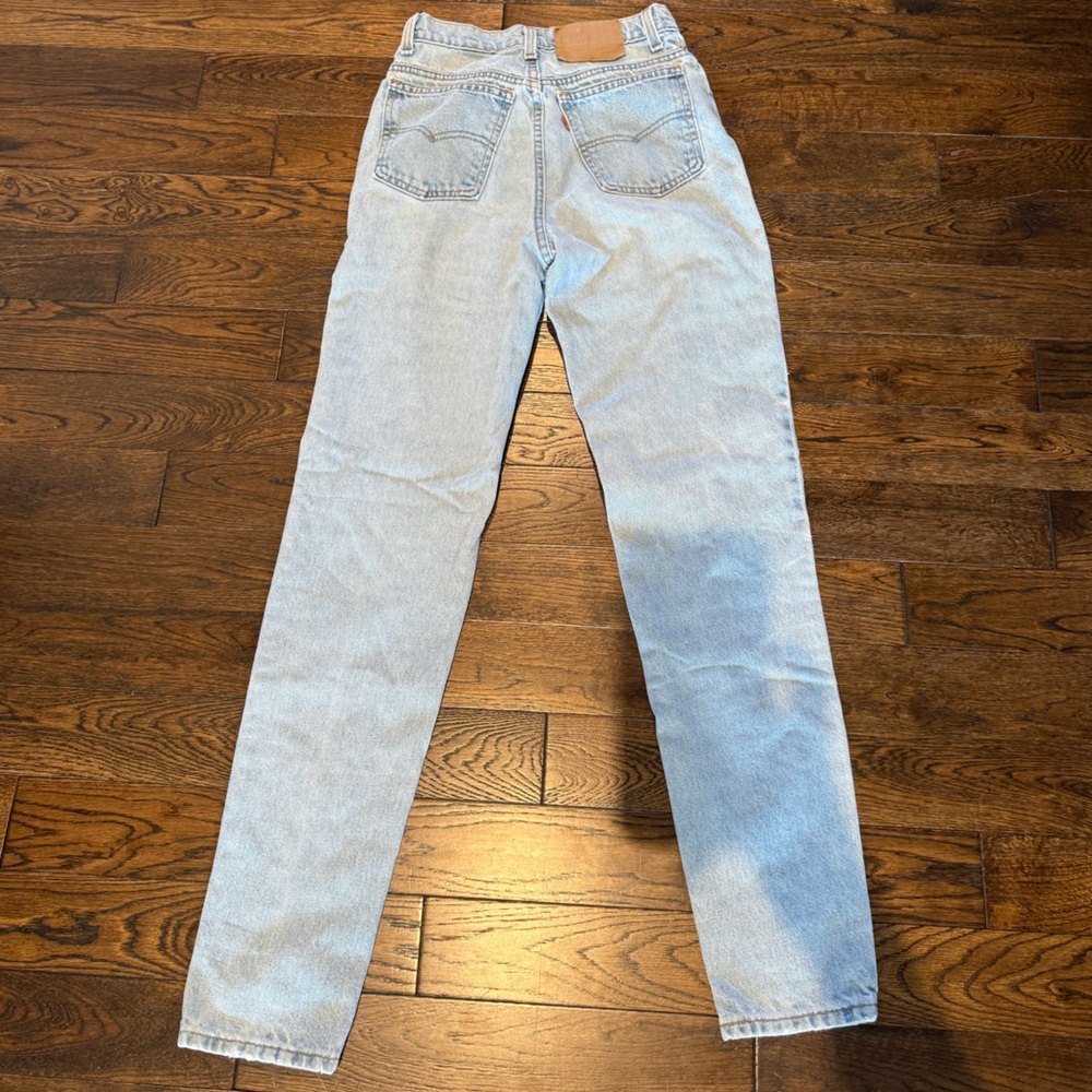 Vintage Levi’s 912 Slim Fit High Waist Tapered Jeans Made in USA (1980s–90s)